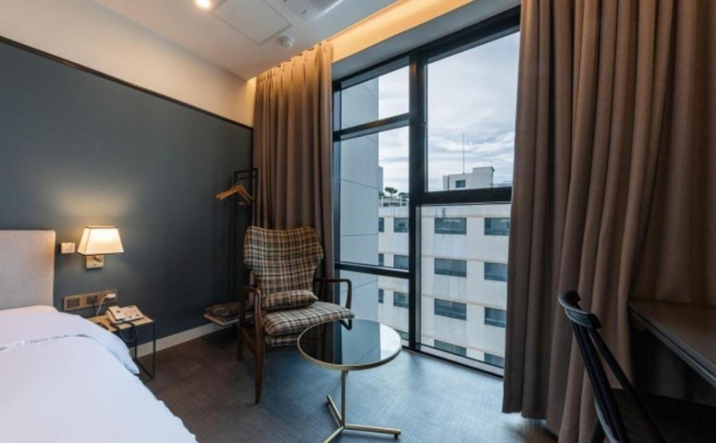 Brown Dot Hotel Deokcheon Busan Exterior foto